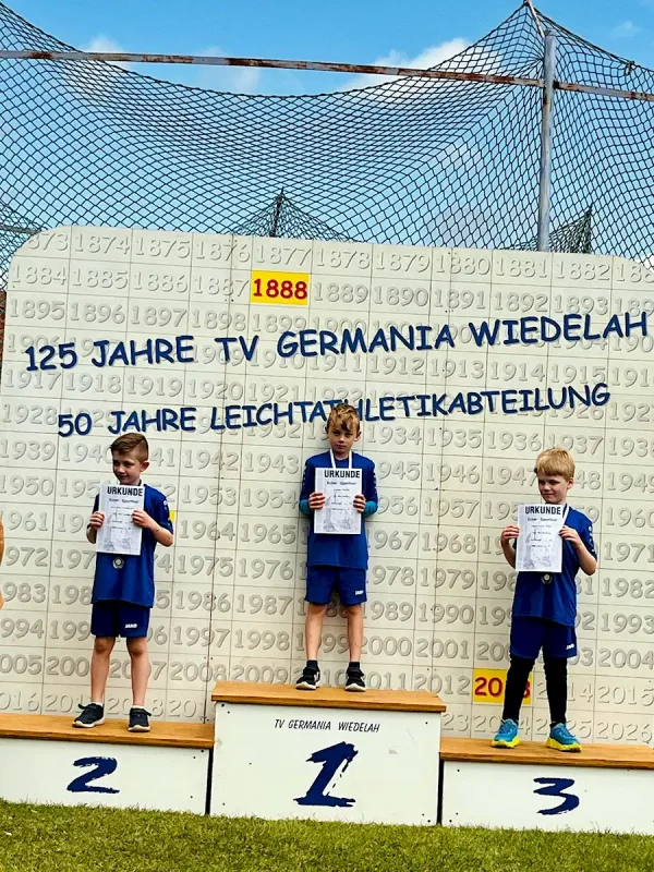 Wiedelah 14.626 ...sowie 3-fach Triumpf.jpg Wiedelah 14 626 sowie 3 fach Triumpf jpg
